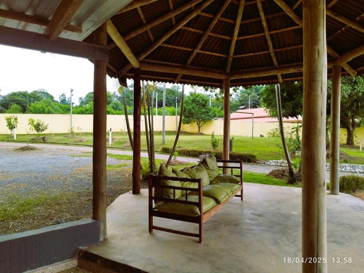 Chacara Charmosa Com Piscina, Campo De Futebol Villa Guaratinguetá Buitenkant foto